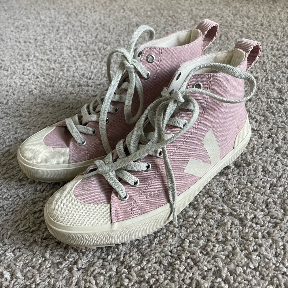 Veja Wata II High Top Lace Sneaker